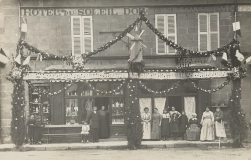 Hôtel du Soleil d’Or, Tenu par Lafleurielle , Buxières-les-Mines by Unidentified Photographer, photograph, 1926