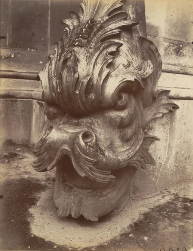 Cour du Louvre by Eugène Atget, photograph, 1921