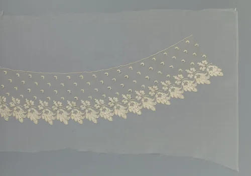 Strook kloskant met halve maantjes strooipatroon by anonymous, other, 1800-1899