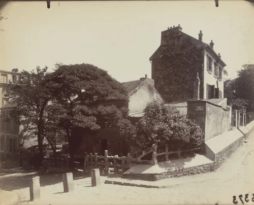 Montmartre, cabaret du Lapin Agile by Eugène Atget, photograph, 1922