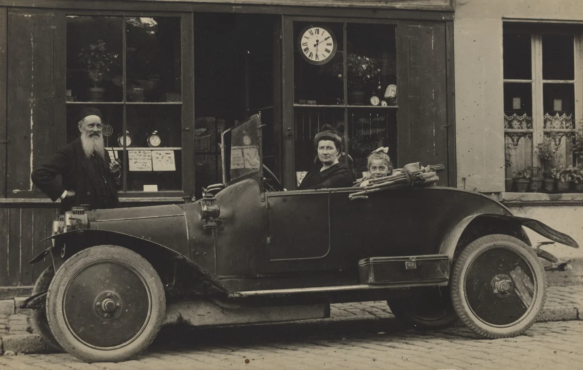 Bijoutier horloger, P. Rottier, 3, rue de Gisors, Plaque Guilleminot, Chaumont-en-Vexin by Unidentified Photographer, photograph, 1921