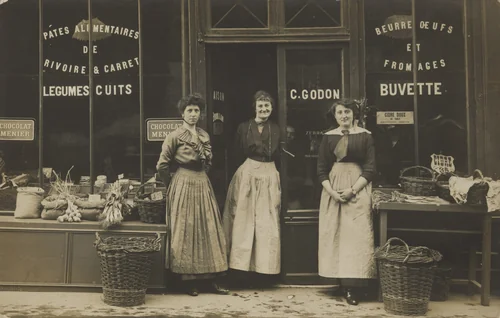 Épicerie C. Godon, Paris by Unidentified Photographer, photograph, 1911