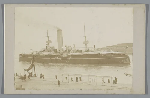 Pantserschip Hr. Ms. Piet Hein in de haven van Den Helder by anonymous, photograph, 1896-1910