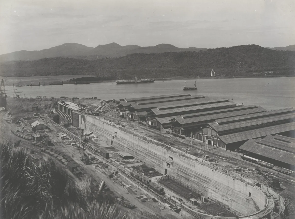 Balboa Terminals. Dry Dock #1 and Entrance Pier. Incline Trestle removed from Dry Dock. Concrete Pontoons under construction on floor of Dry Dock. Well drills working on Cofferdam by Unidentified Photographer, photograph, 1916