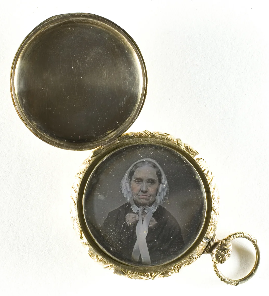 Untitled (Locket) by Artist Unknown, photograph, 1839-1860