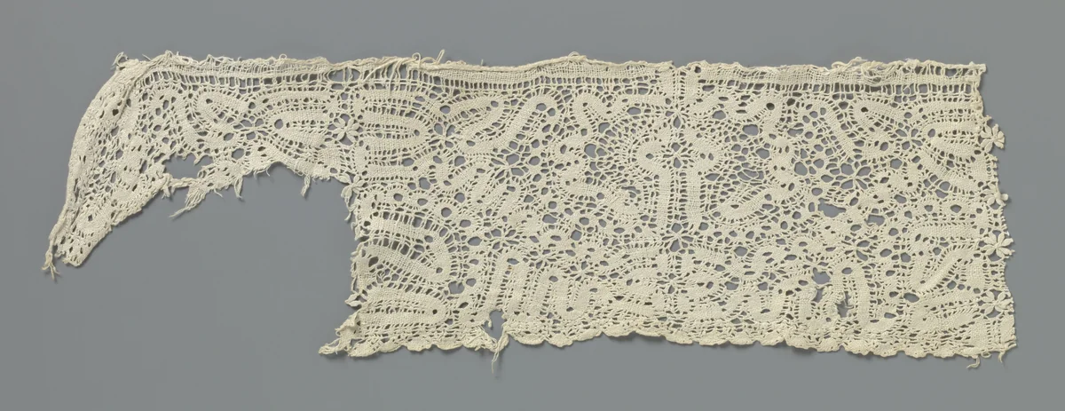 Strook kloskant met geslingerd lintmotief by anonymous, other, 1850-1899