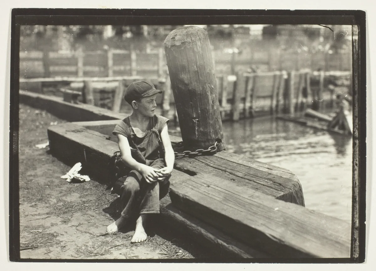 Down On The Wharf, New York by Lewis Wickes Hine, photograph, 1905-1915