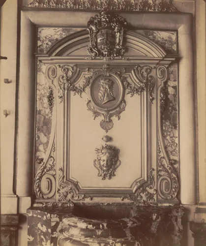 Hôtel de Lauzun, quai d'Anjou by Eugène Atget, photograph, 1905