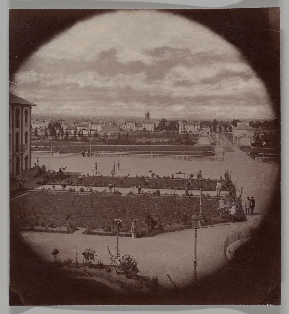 Asile impériale de Vincennes, vue de Charenton by Charles Nègre, photograph, 1858-1859
