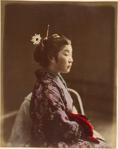 Tea House waitress by Suzuki Shin'ichi, photograph, 1870-1879