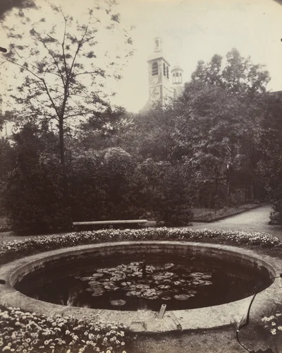 Ancien couvent des Carmes. Rue de Vaugirard 70 by Eugène Atget, photograph, 1914