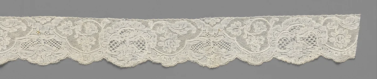 Strook kloskant met bloemornamenten by anonymous, other, 1725-1749