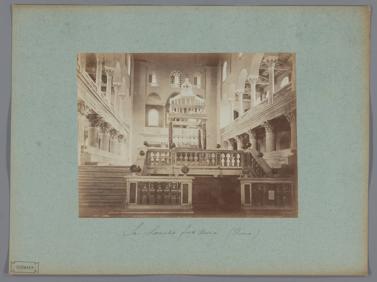 Interieur van de Sint-Laurens buiten de Muren te Rome, Italië by anonymous, photograph, 1851-1900