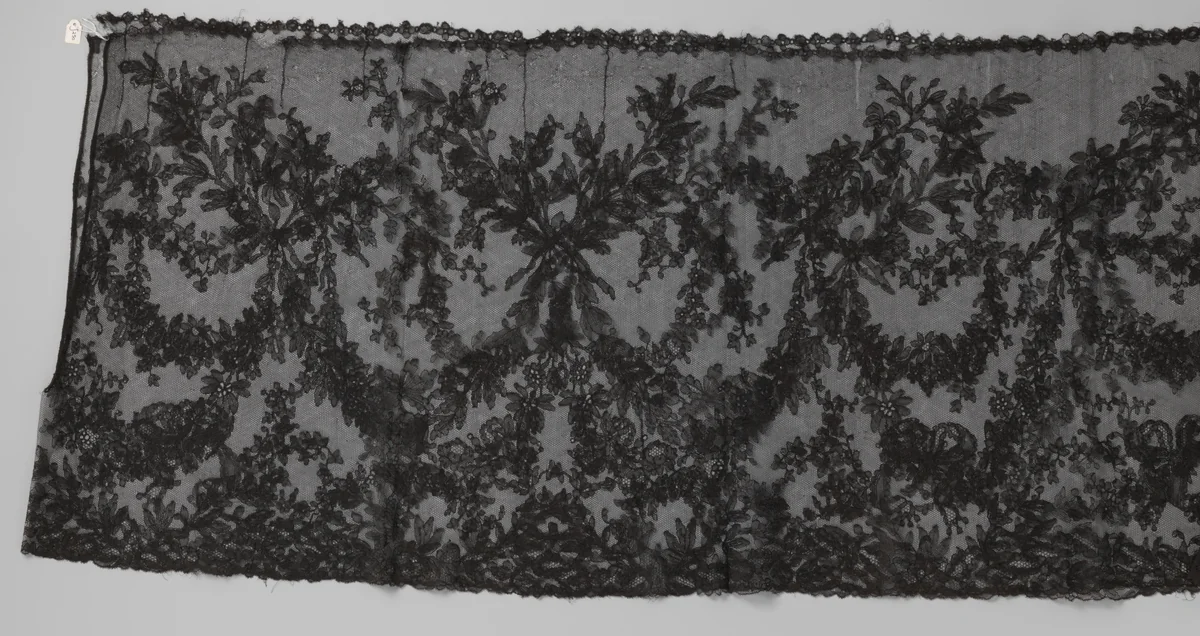 Japonstrook van kloskant met dunne bloemguirlande by anonymous, other, 1820-1830