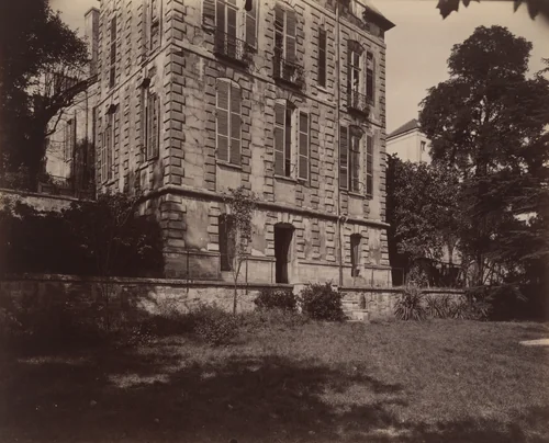 Courbevoie. Ancien Château by Eugène Atget, photograph, 1901