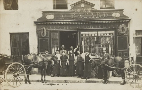 Sellerie bourrellerie, A. Batard, Société des produits "As de Trèfle," Vannes by Unidentified Photographer, photograph, 1905