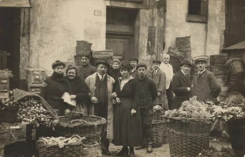 Les Halles, Paris by Unidentified Photographer, photograph, 1907