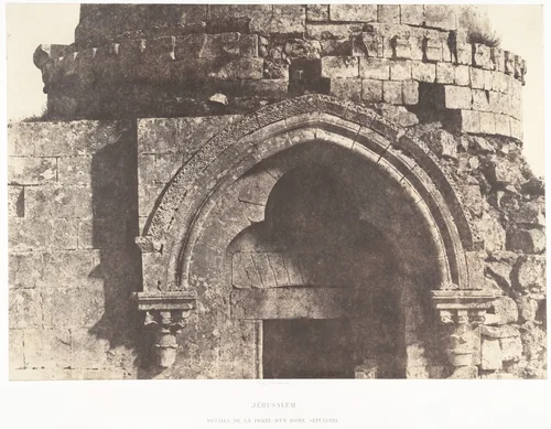 Jérusalem, Détails de la porte d'un Dôme sépulcral by Auguste Salzmann, photograph, 1854-1859