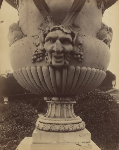 Versailles, vase (détail) by Eugène Atget, photograph, 1906