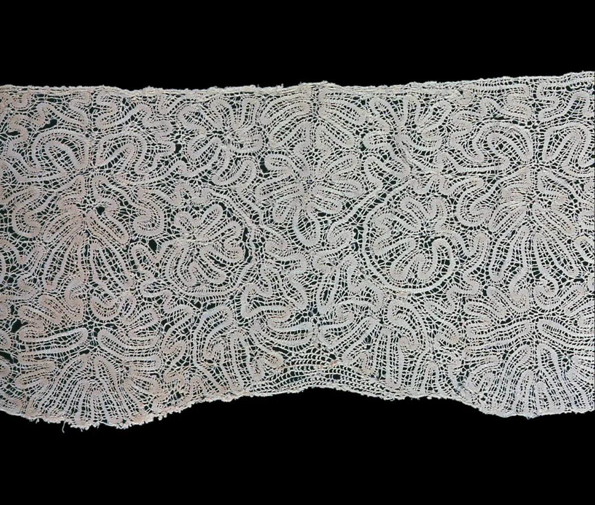 Border by Italy Aquila, textile, 1601-1750