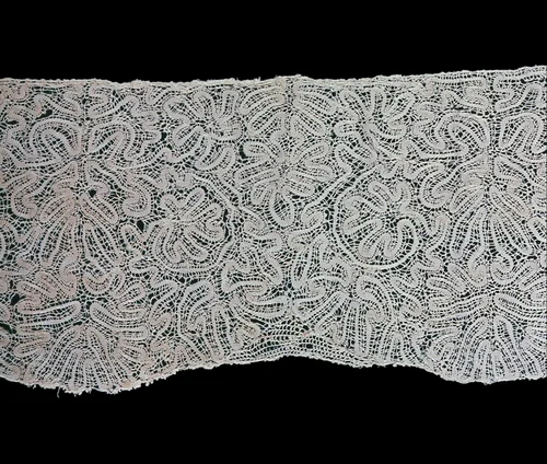 Border by Italy Aquila, textile, 1601-1750