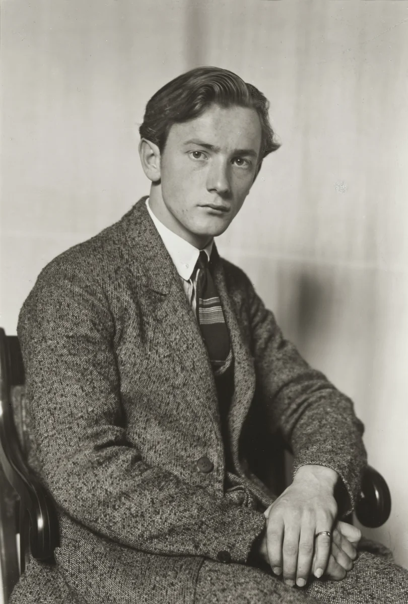 Painter and Graphic Artist [Ernst Krieg] by August Sander, photograph, 1924