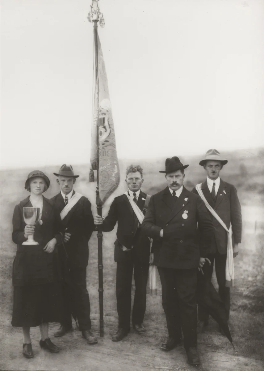 Prize-winners by August Sander, photograph, 1927