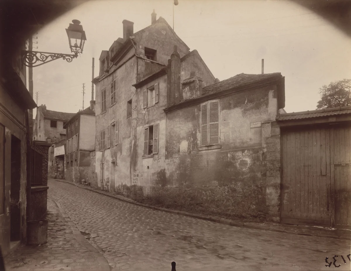 Vanves, vieille rue by Eugène Atget, photograph, 1925