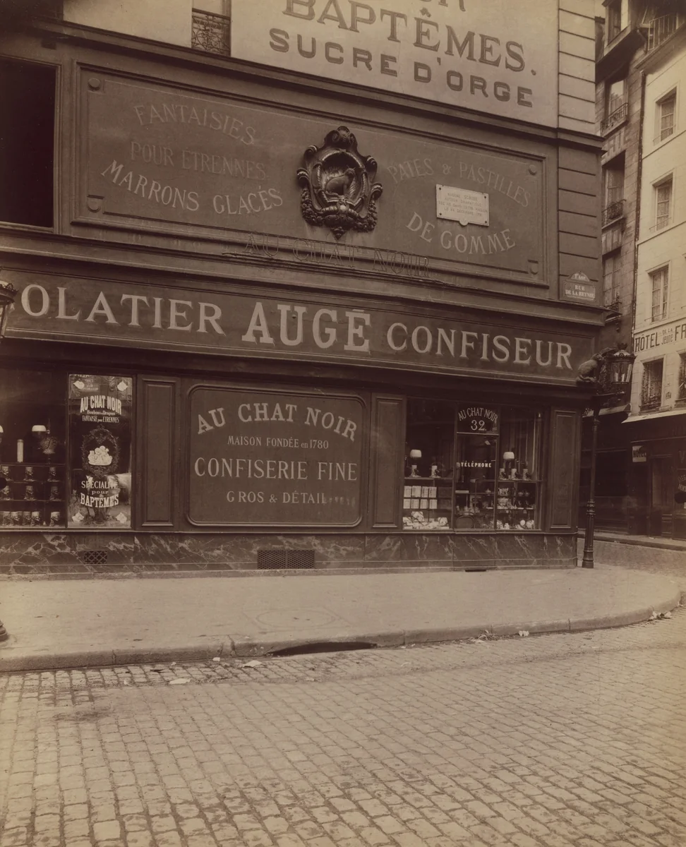 Au Chat Noir. 32 Rue de la Reynie by Eugène Atget, photograph, 1900