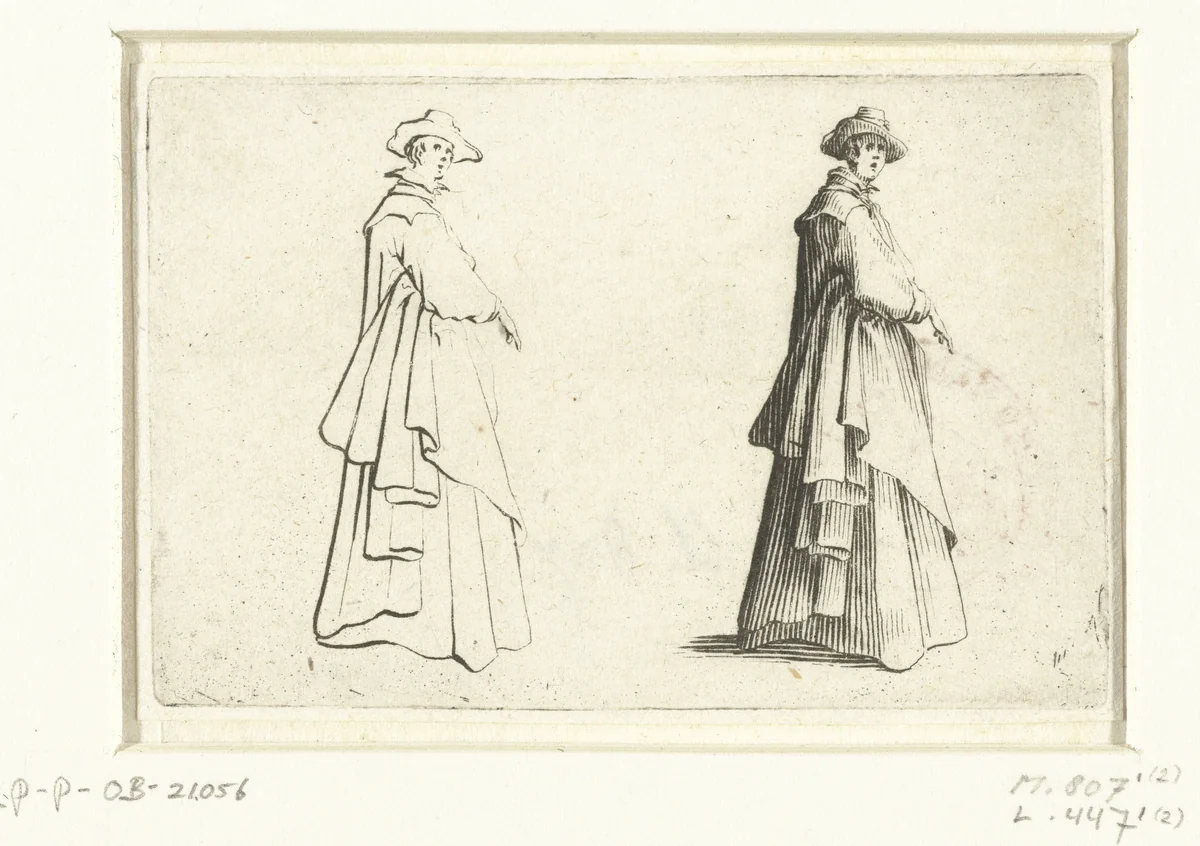 Tweemaal dezelfde vrouw (man?) met lange mantel, op de rechterzijde gezien by Jacques Callot, print, 1621