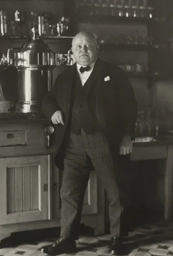 Innkeeper by August Sander, photograph, 1925