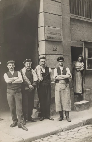 Fabrique ameublements , Quenin Fils & Bailly 9, rue de Feuillants, Lyon by Unidentified Photographer, photograph, 1905
