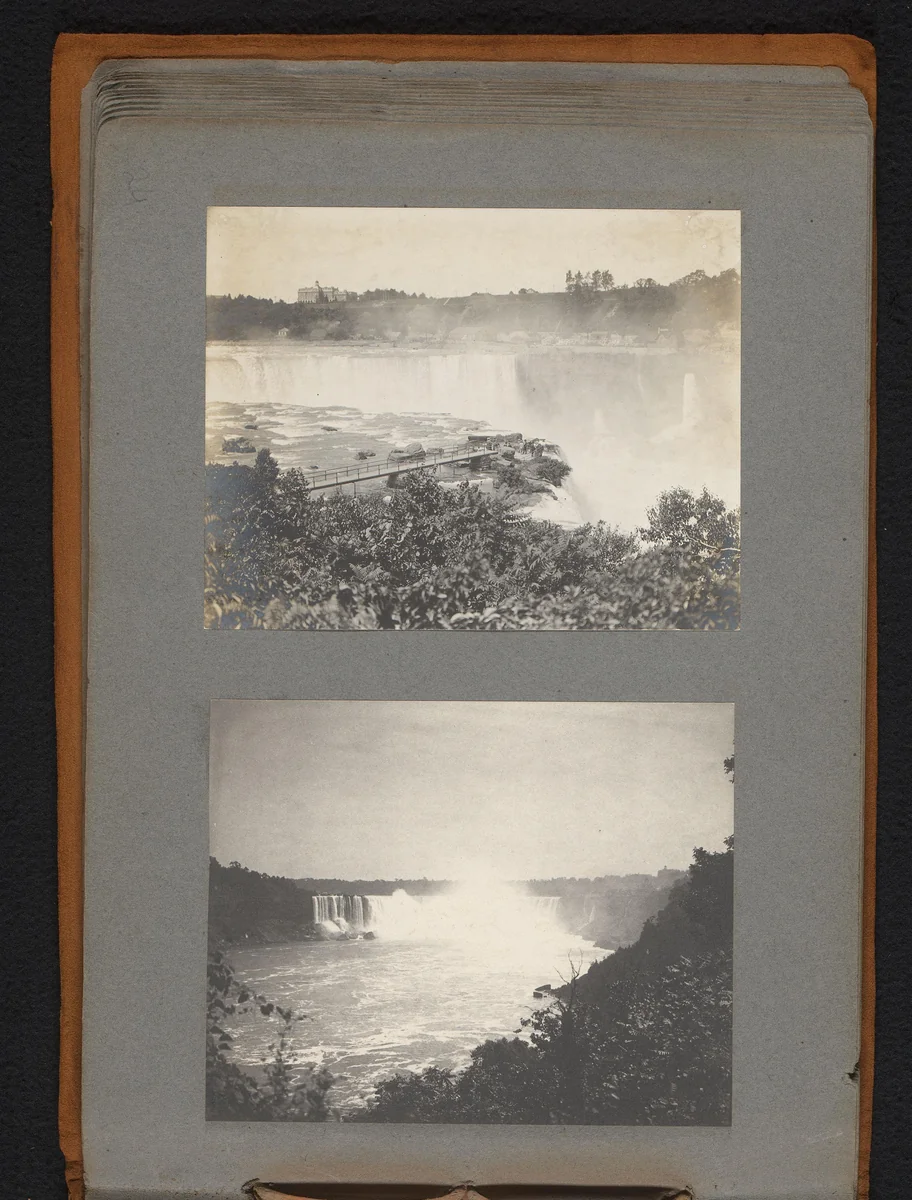 Gezicht op de Niagarawatervallen by Jan van der Mey, book, 1902