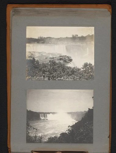 Gezicht op de Niagarawatervallen by Jan van der Mey, book, 1902