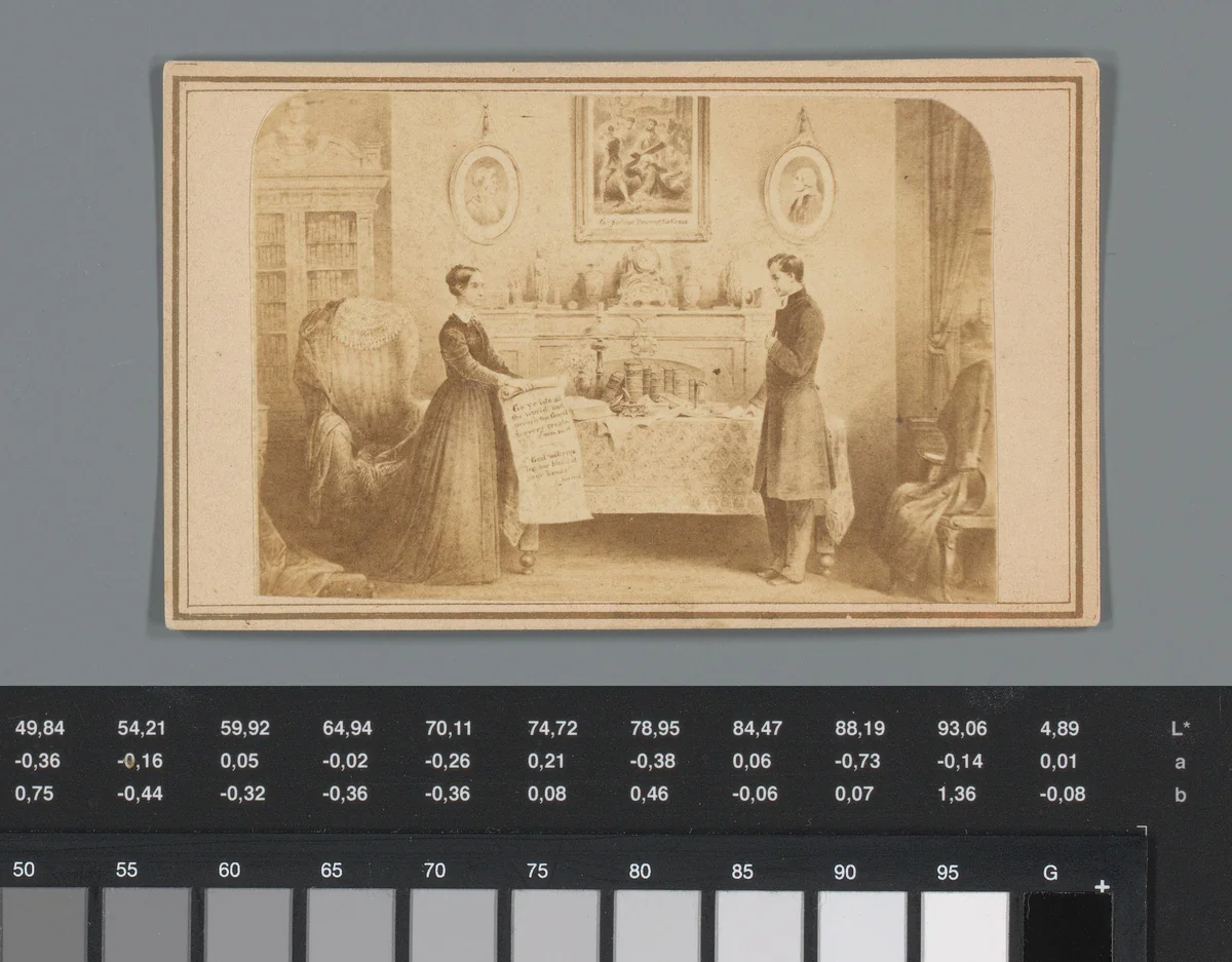 Oproep aan van de American Methodist Ladies' Centenary Association om te doneren aan de kerk met reproductie van een prent van een vrouw dat gebed ophoudt voor een man in een woonkamer by S.J. Hallett, photograph, 1850-1915