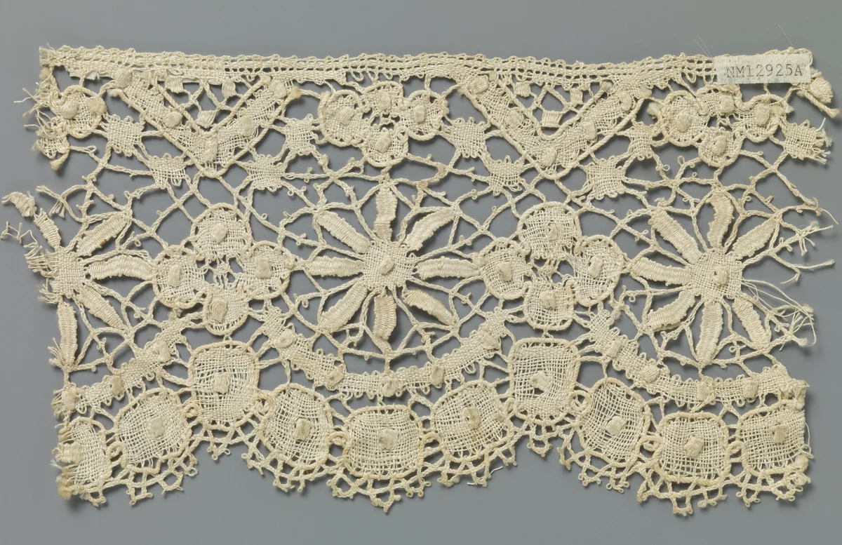 Strook kloskant met bloem met puntbloemblaadjes en vierlobbig rozet by anonymous, other, 1850-1899