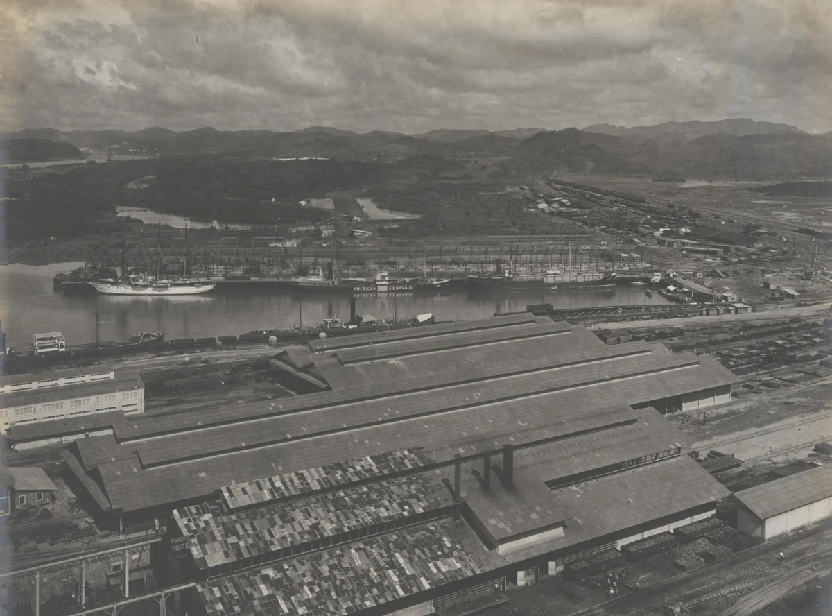 Balboa Terminals; east end. General view showing commercial docks under construction by Unidentified Photographer, photograph, 1915