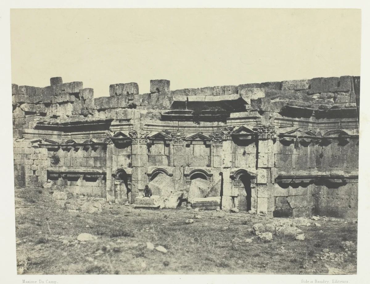 Baalbeck, Intérieur De L'Enceinte Des Temples Du Soleil Et De Jupiter; Syrie by Maxime Du Camp, photograph, 1849-1851