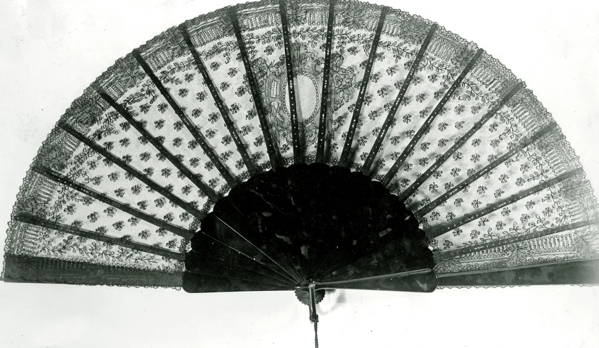 Fan by England, textile, 1865-1885