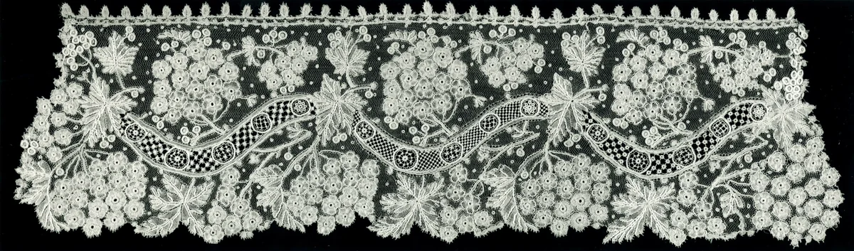 Cuff by Belgium, textile, 1880-1899