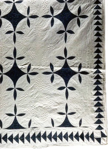 Bedcover (Pincushion and Burrs or Square and Swallows Quilt) by United States, textile, 1820-1840