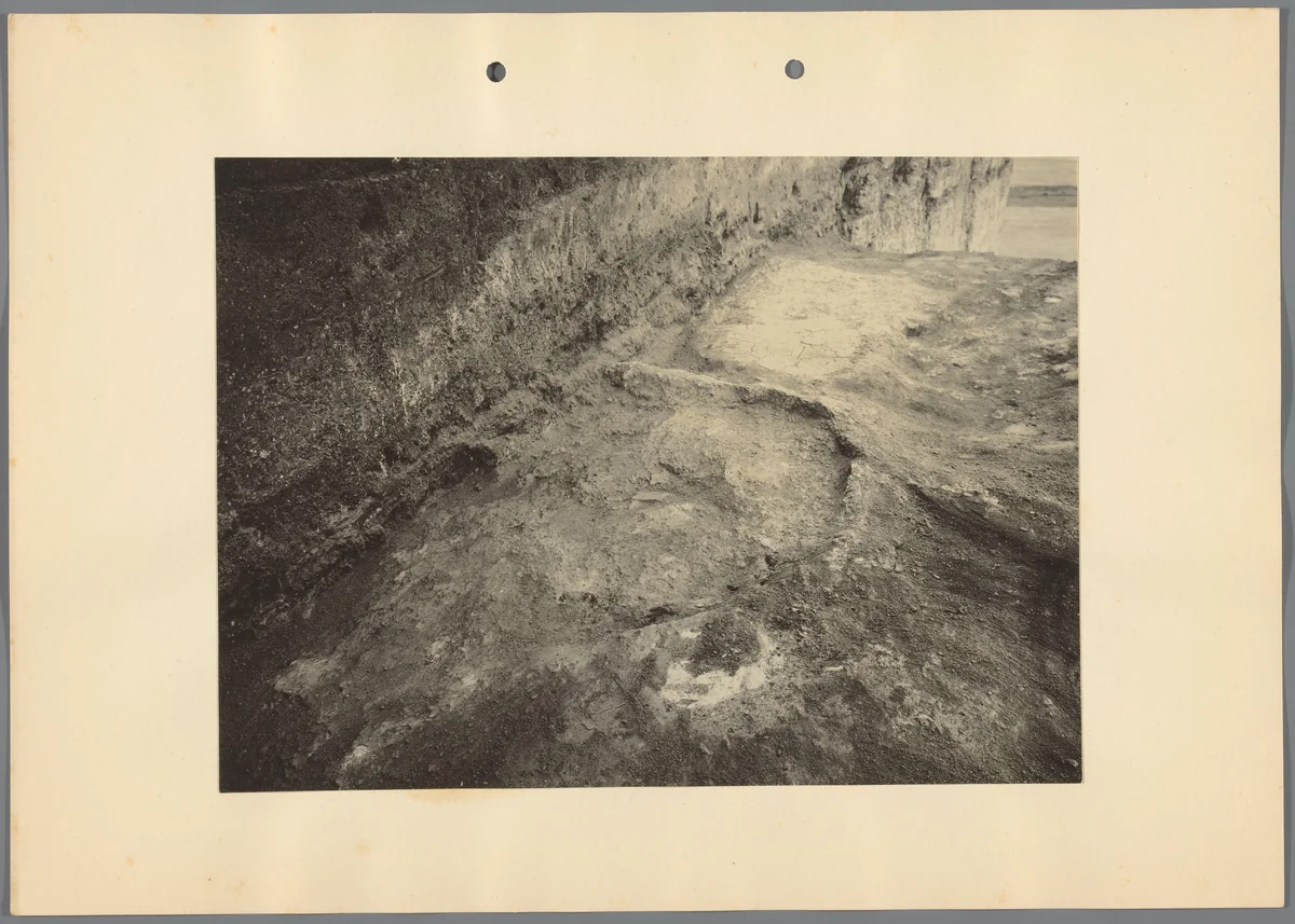 Archeologische opgravingen in Hongarije by Albert Egges van Giffen, photograph, 1928