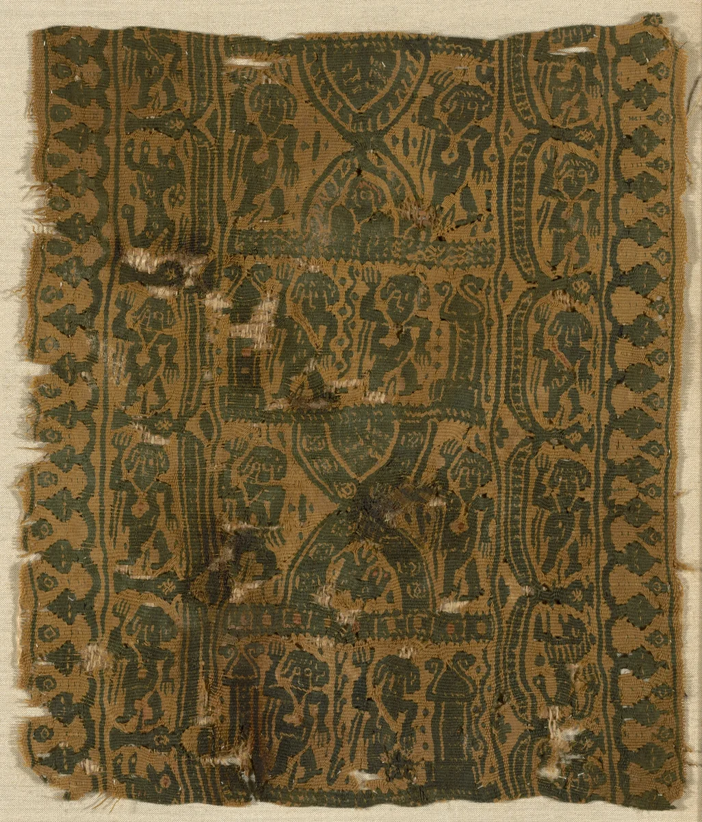 Fragment (Border) by Coptic Egypt, textile, 401-600