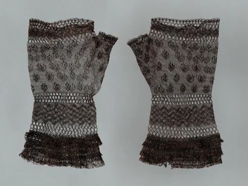 Pair of Mits by Europe or United States, textile, 1825-1875