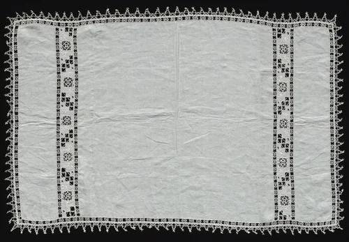 Needlepoint (Cutwork) and Bobbin Lace Cloth by Unknown, textile, 1500-1599