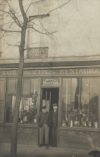 Maison Courtaud, Ivry by Unidentified Photographer, photograph, 1905