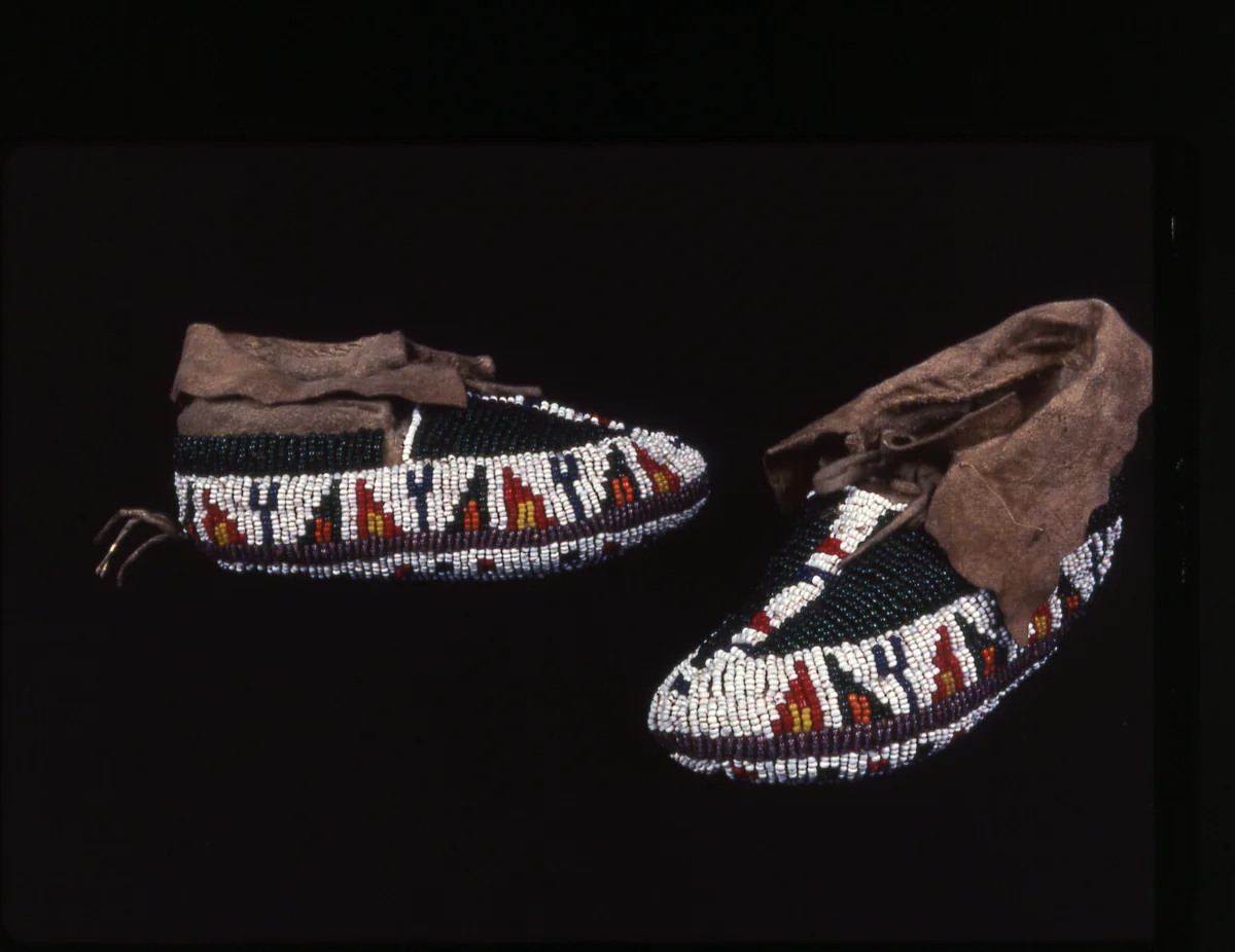 Pair of Child's Moccasins by Sioux Plains, textile, 1875-1895