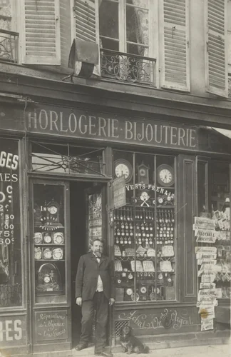 Horlogerie - Bijouterie, Paris by Unidentified Photographer, photograph, 1911