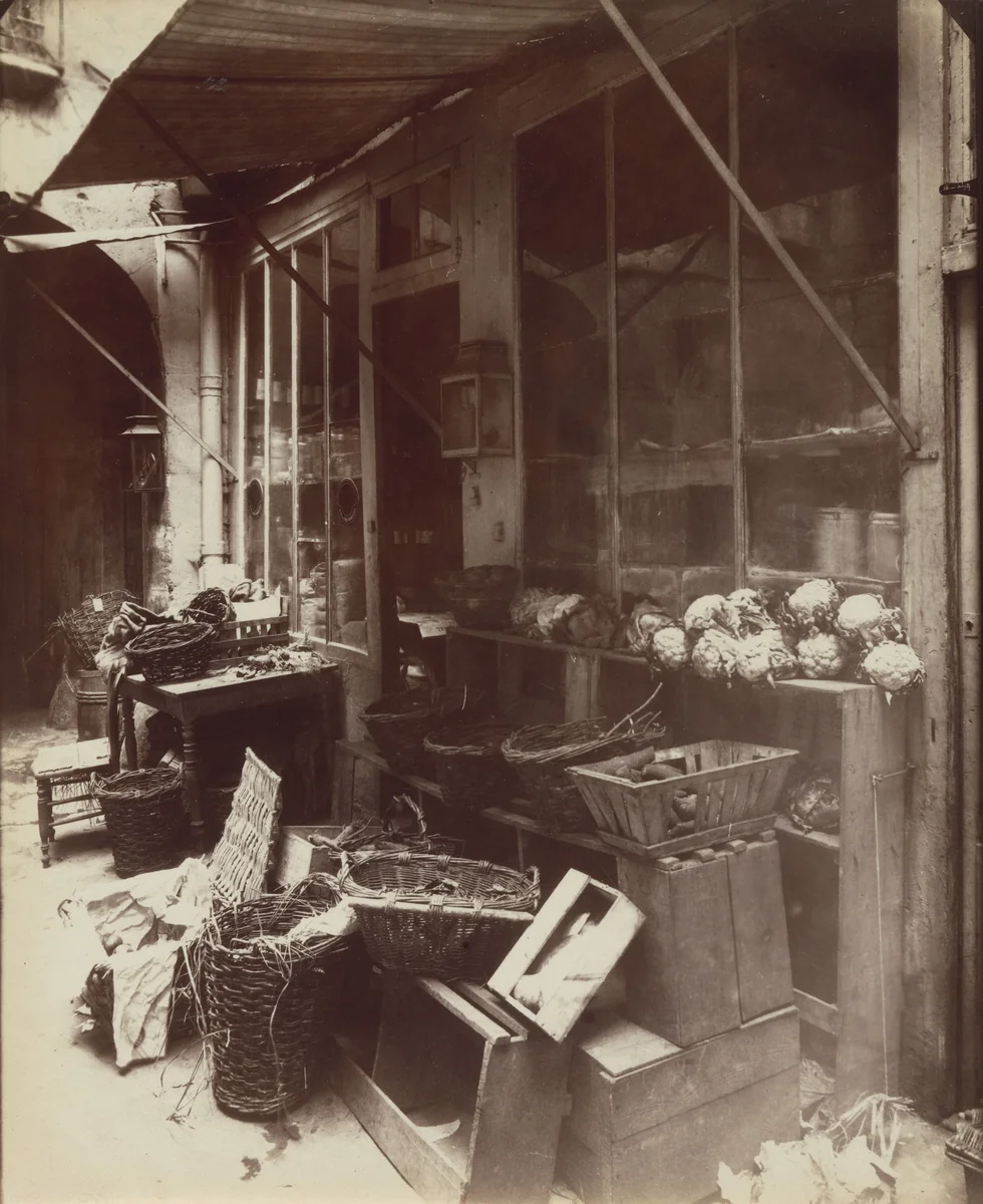 Boutique. 6 Rue des Guillemites by Eugène Atget, photograph, 1910