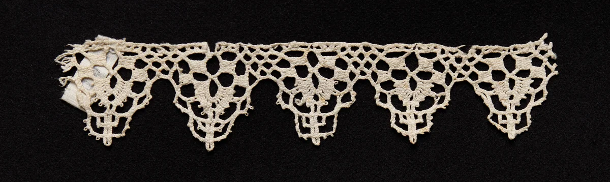 Bobbin Lace (Needlepoint Design) Edging of Points by Unknown, textile, 1550-1599